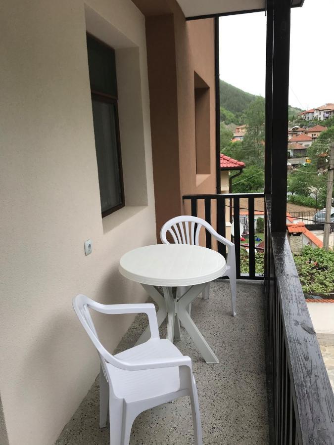 Viktoria Paradise Dewin Exterior foto